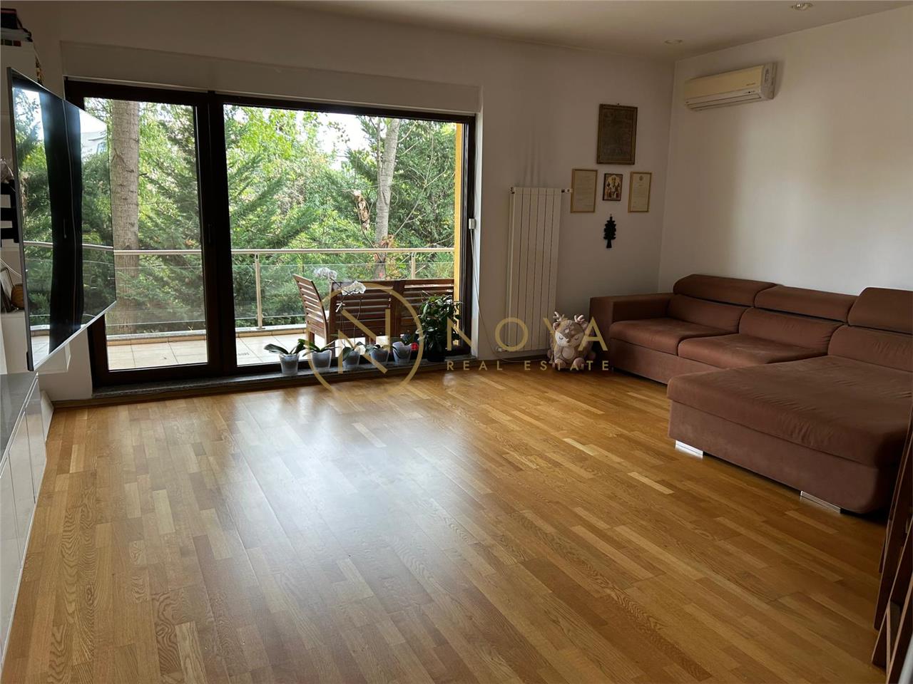 Vanzare apartament de 3 camere zona Iancu Nicolae parcare